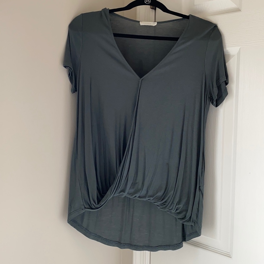 Green cross shirt M
